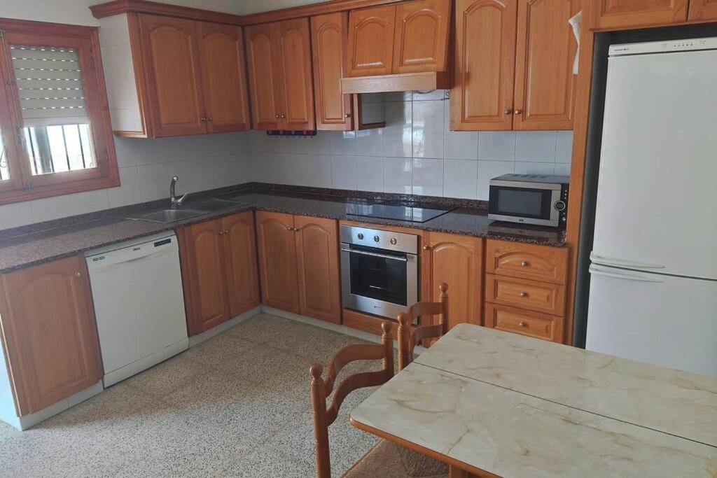 Villa Rustica Privada Con Gran Chalet Y Piscina Elche Bagian luar foto